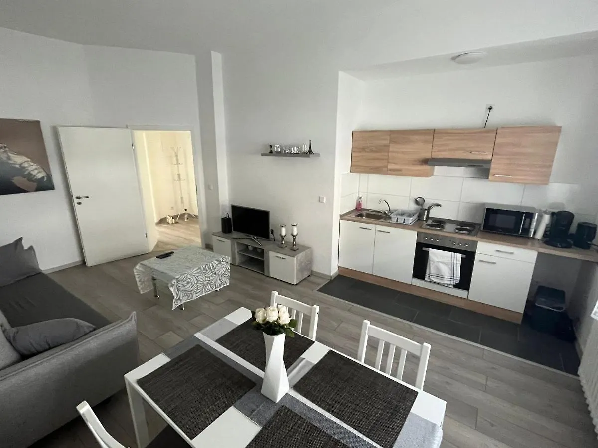 Zentrale Duesseldorf City 2 Zimmerwohnung